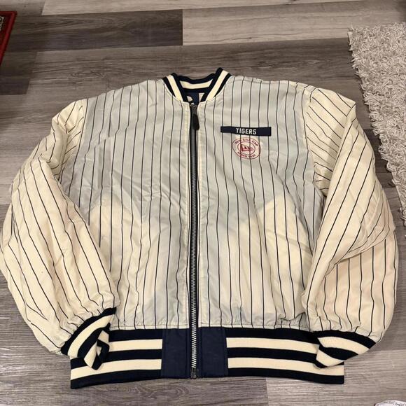 Detroit tigers alpha industries new era reversible windbreaker - Picture 5 of 8